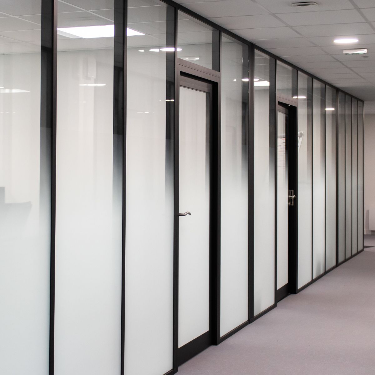 Cloison amovible à couvre-joint CLIPS® C+ CLASSIC - Qovans® 